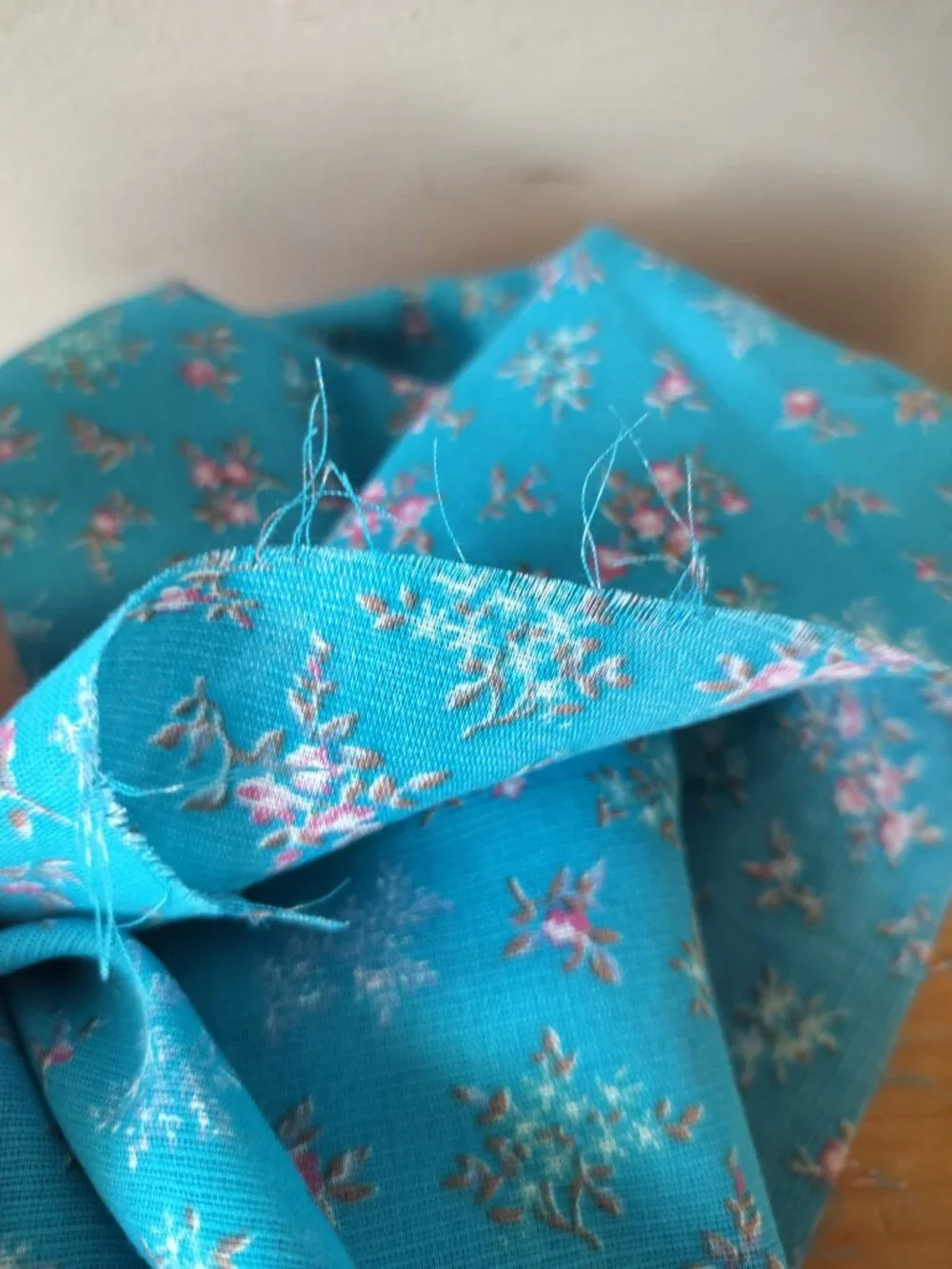 Vintage Fabric - Blue Florals